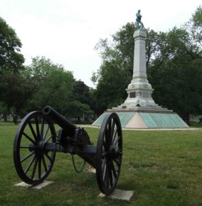Confederate Mound at Oak Woods Cemetery